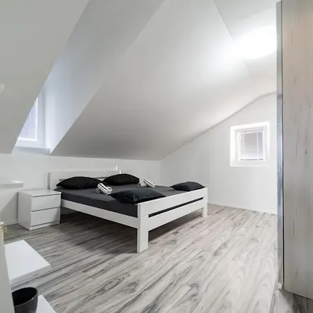 City Center Mayess Aparment Zadar Exterior foto
