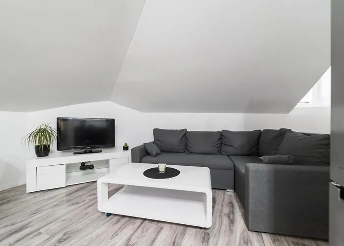 City Center Mayess Aparment