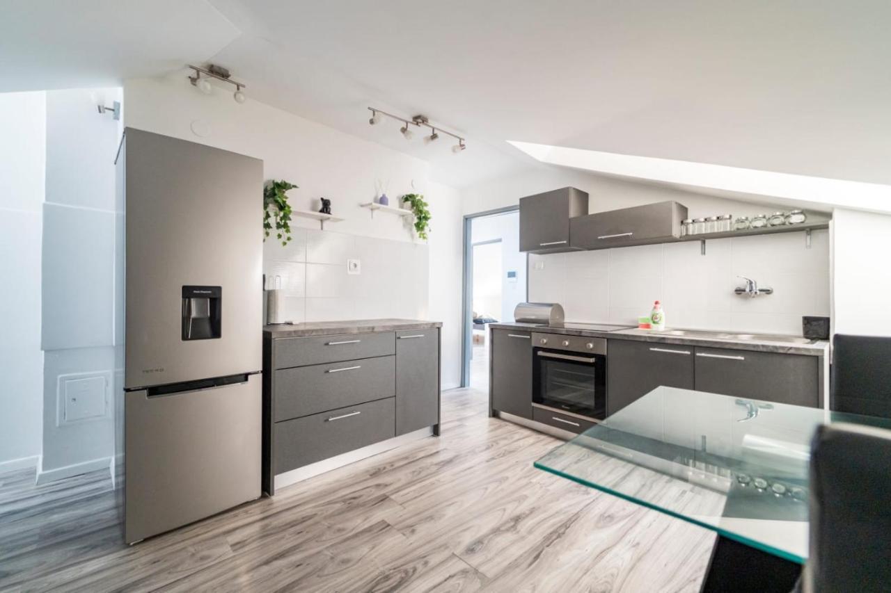 Center Mayess Aparment Apartment *