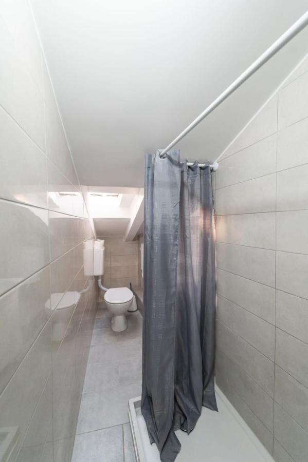 Apartment Center Mayess Aparment *